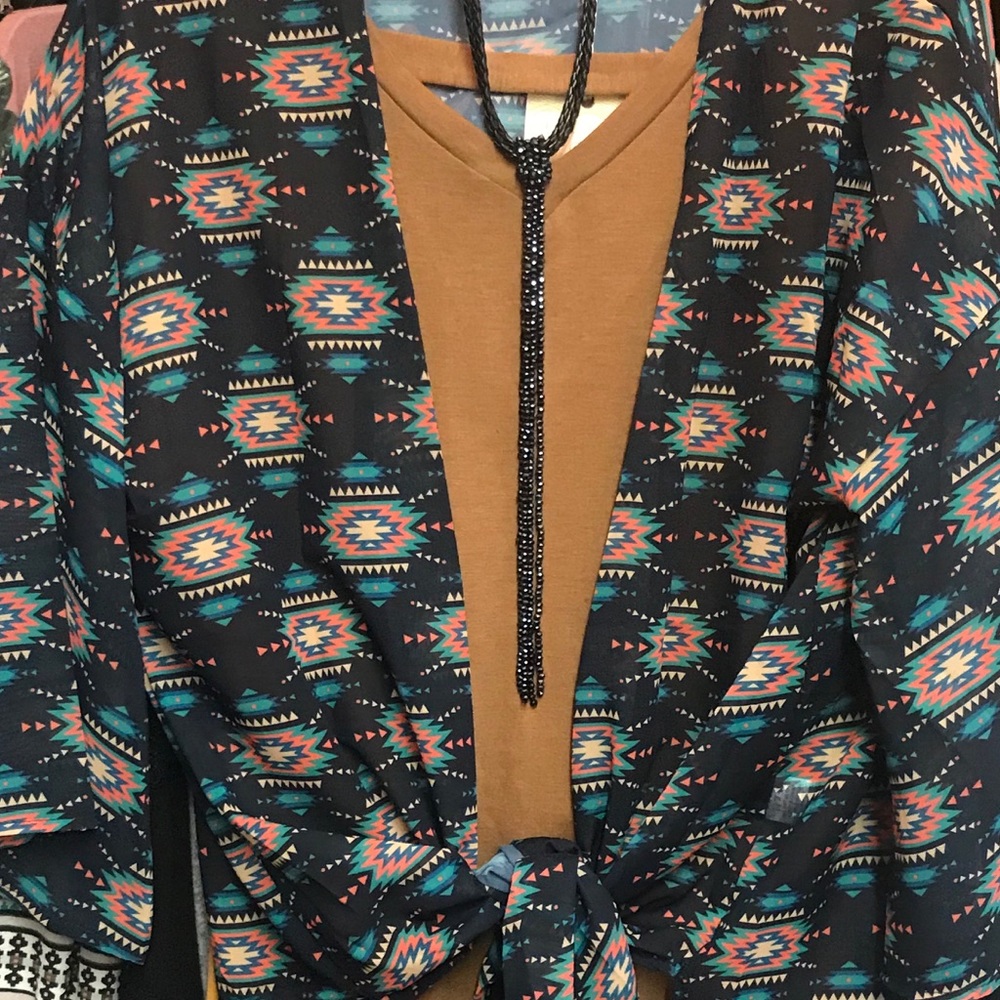 Ensemble set - Kimono, blouse & necklace